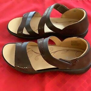 REVERE MAURITIUS CLOSED HEEL SANDALS